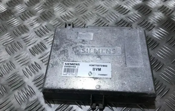 Renault 19 Engine control unit/module 7700859511 hom7700731802