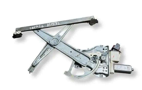 Toyota Avensis T250 Front door manual window regulator 6982005050
