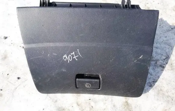 Toyota Avensis Verso Glove box 5555044030 55550-44030