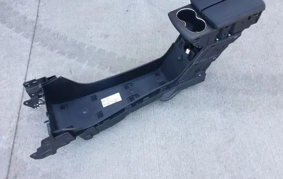 Tesla Model S Center console 1010249