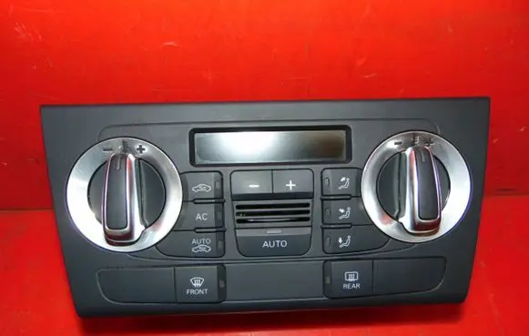 Audi Q3 8U Climate control unit 8U0820043B