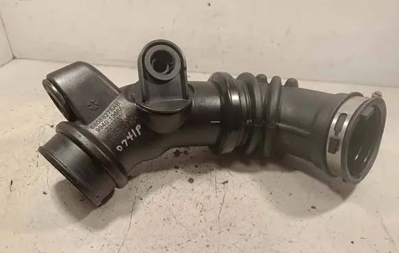 Jeep Grand Cherokee Turbo air intake inlet pipe/hose 68088275AB 99401366A 221784