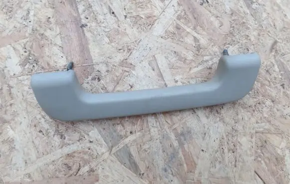 Rear interior roof grab handle