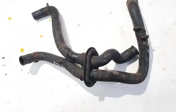 Volkswagen PASSAT B5 Engine coolant pipe/hose 8d0819373e