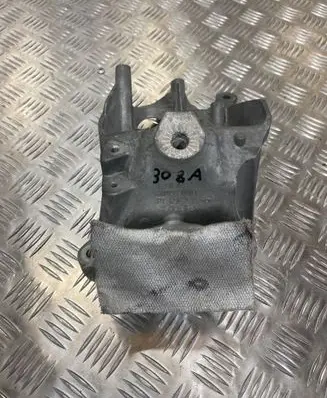 Audi Q7 4M Engine mounting bracket 4M0199308AT