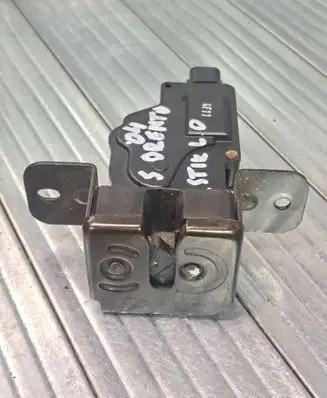 KIA Sorento Tailgate/trunk/boot lock/catch/latch