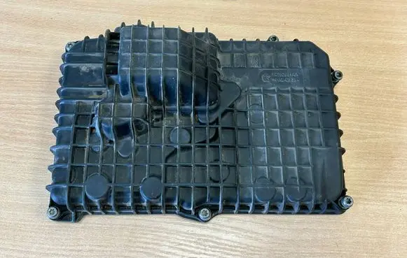 Chrysler Pacifica Gearbox sump 04752951AA 765647146577