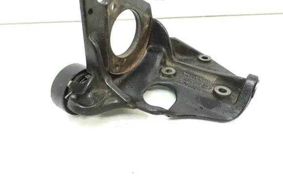 Volkswagen Transporter - Caravelle T4 Fuel pump bracket 074130147C