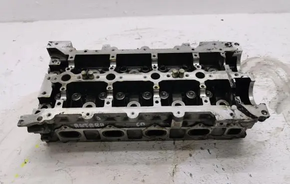 Opel Antara Engine head 