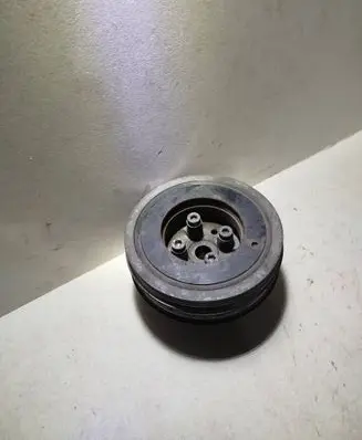 Volkswagen PASSAT B5 Crankshaft gear 