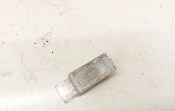 Volkswagen PASSAT B6 Other interior light 6L0947565