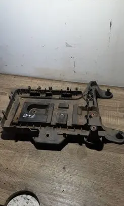 Battery tray