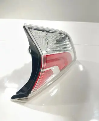 Nissan X-Trail T32 Tailgate rear/tail lights