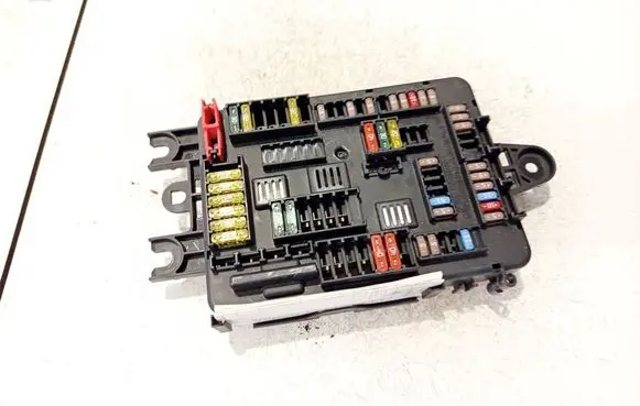 BMW 1 F20 F21 Fuse box set 926111102 6114v8