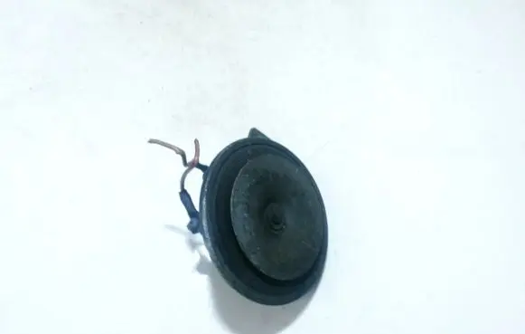 Mitsubishi Carisma Horn signal a28657625 0035426820