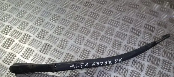 Alfa Romeo 147 Front wiper blade arm 4477