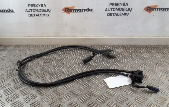 Mercedes-Benz S W222 Windshield washer fluid hose A2228600492