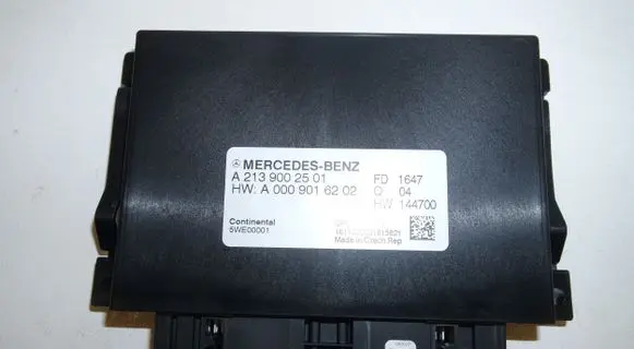 Mercedes-Benz E W213 Gearbox control unit/module A2139002501