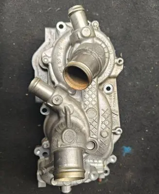Seat Leon (5F) Water pump 05e121111k