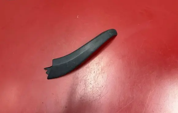 BMW X3 G01 Front door interior handle trim 7410251