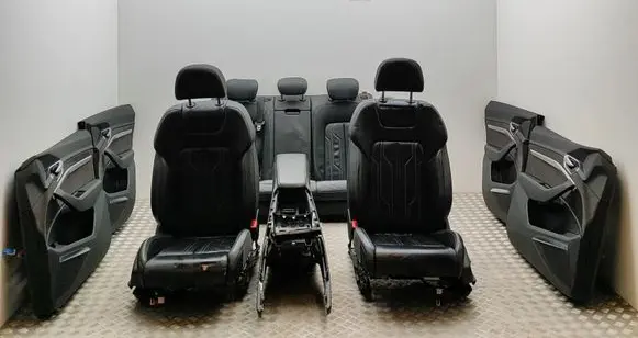Audi e-tron Interior set 4K0881105J 4K0881106J