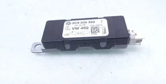 Volkswagen PASSAT B6 Antenna control unit 3C9035552 12012400