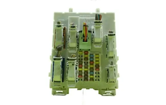 Ford Focus Fuse box set F1FT14A073DD BEZPIECZNIKOW