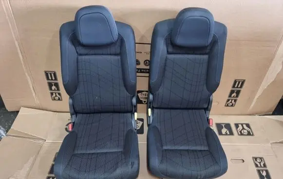 Seat set