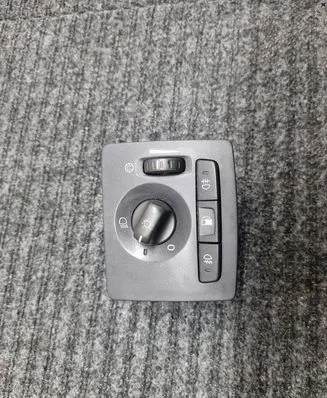 Volvo V50 Light switch 30739299 07W17T 19206