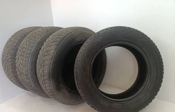 Toyota Yaris R14 winter tire 