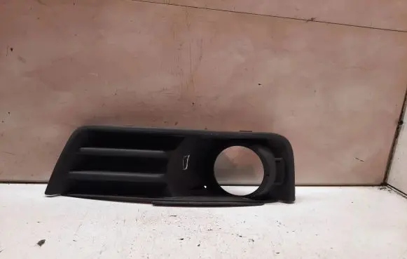 Ford Focus C-MAX Front bumper lower grill 3M51R19952AD