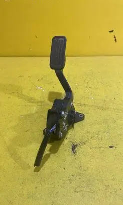 Toyota iQ Brake pedal bracket assembly RZ3R1P3K3