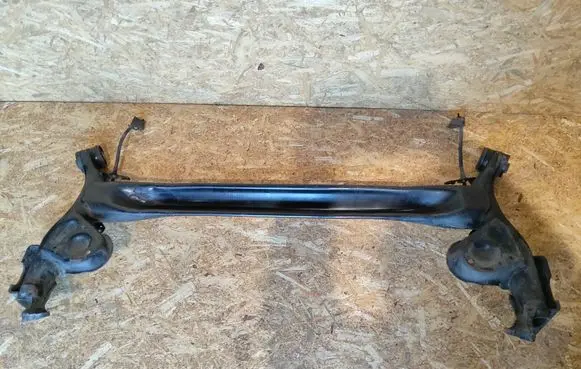 Nissan Qashqai Rear axle beam 