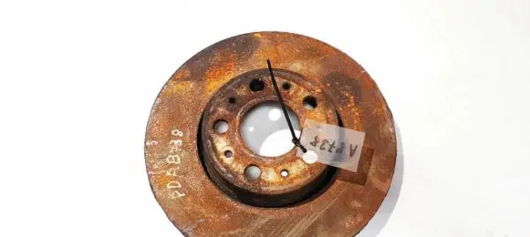 Volvo V70 Front brake disc ventiliuojamas