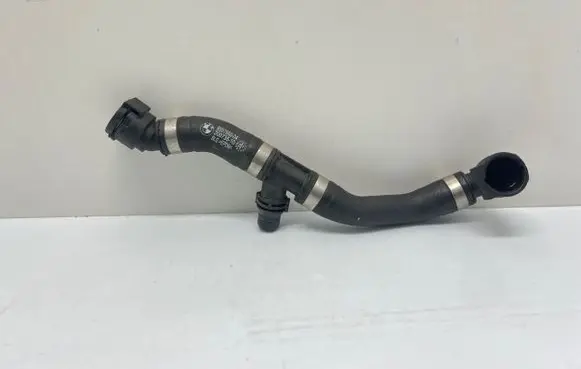 BMW 5 G30 G31 Engine coolant pipe/hose 8597660