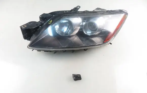Mazda CX-7 Headlight/headlamp