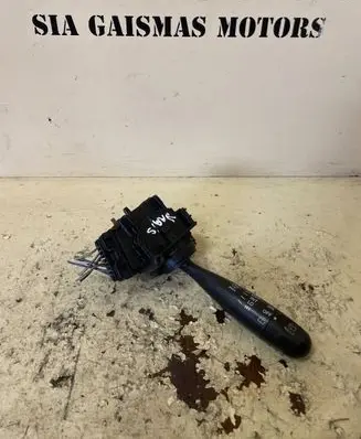 Toyota Yaris Light switch 173646