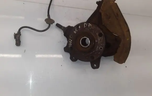 Peugeot 406 Front wheel hub spindle knuckle