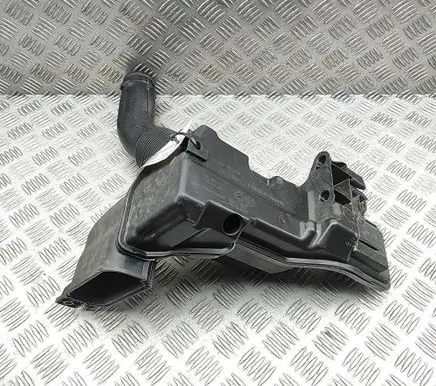 Peugeot 308 Intake resonator 9810920880 9810920980