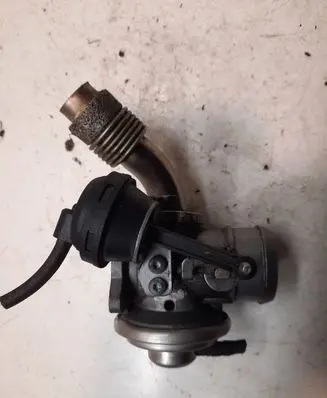 Audi A3 S3 8P EGR valve 038129637