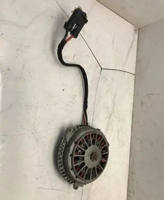 BMW 5 F10 F11 Air conditioning (A/C) fan (condenser) 7647367 A55046120 0470140185