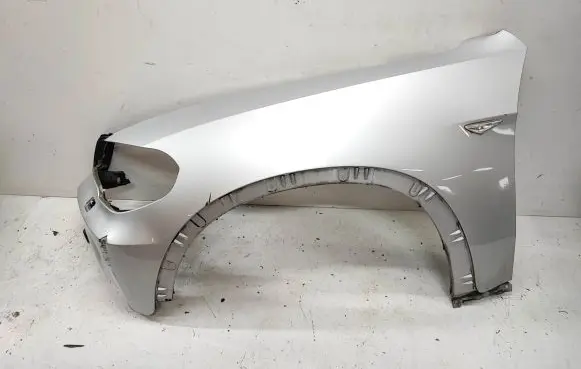BMW X5 E70 Fender