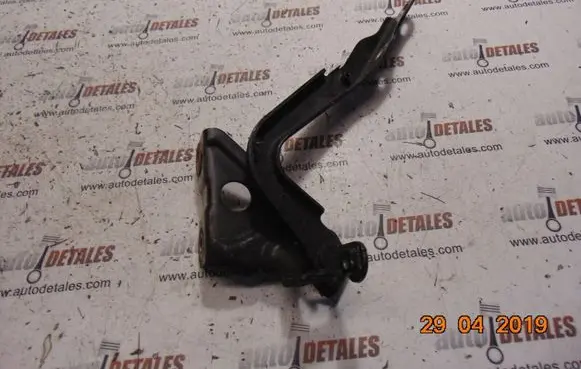 Toyota RAV 4 (XA30) Engine bonnet/hood hinges