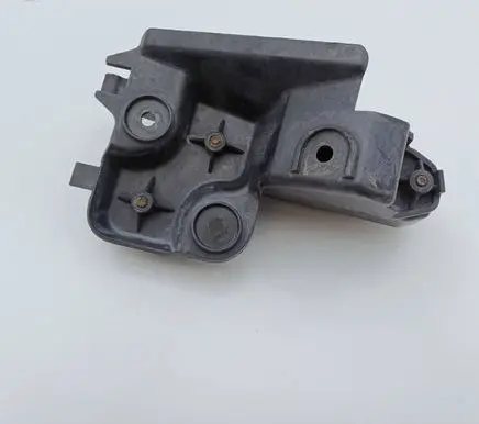 Audi A6 S6 C6 4F Rear bumper mounting bracket 4F9807892