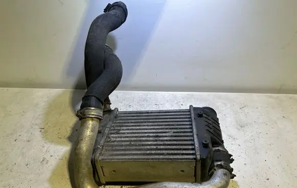 Audi A6 S6 C6 4F Intercooler radiator 4F0145805E