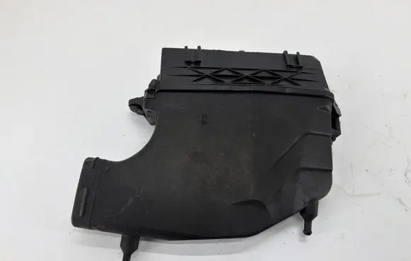 Mercedes-Benz E W212 Air filter box A6420903101
