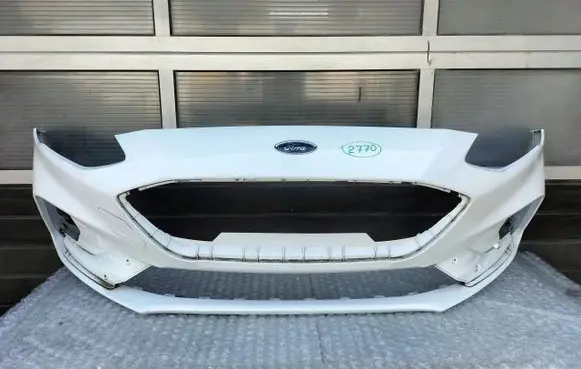 Ford Focus Front bumper JX7B17757S