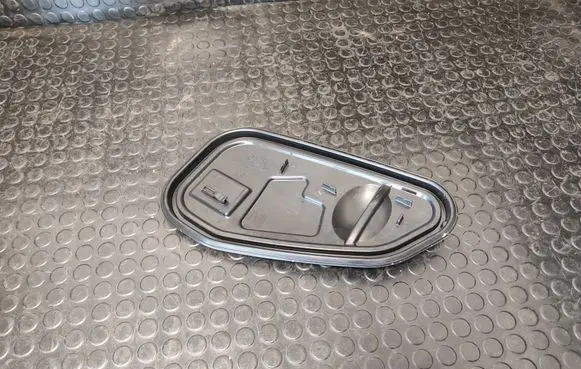 Other rear door trim element