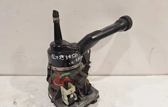 Peugeot 308 Power steering pump 9673536580