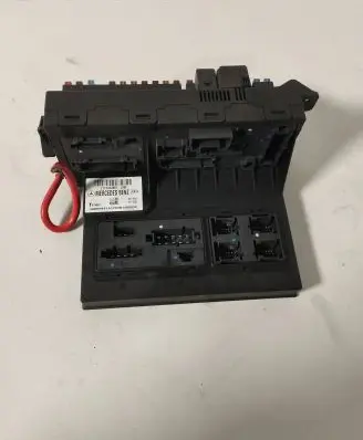 Mercedes-Benz E W211 Fuse module 2115453801